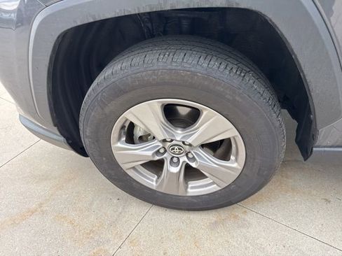 Used 2025 Toyota RAV4 XLE image 12