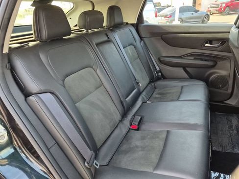 Used 2024 Nissan Ariya AWD image 16