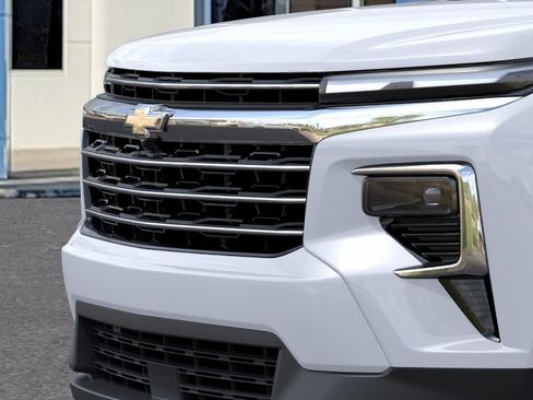 New 2026 Chevrolet Traverse LT w/ Driver Confidence Package FWD image 37
