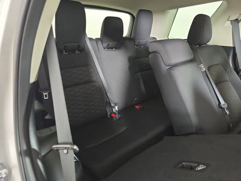 Used 2023 Nissan Pathfinder S image 13