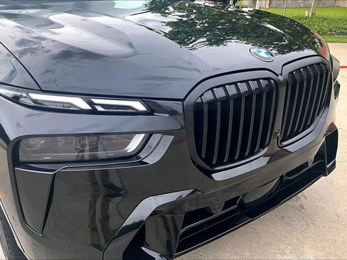 Used 2025 BMW X7 xDrive40i w/ M Sport Package AWD/4WD image 40
