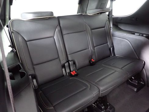 Used 2022 GMC Yukon SLT w/ SLT Premium Package AWD/4WD image 41