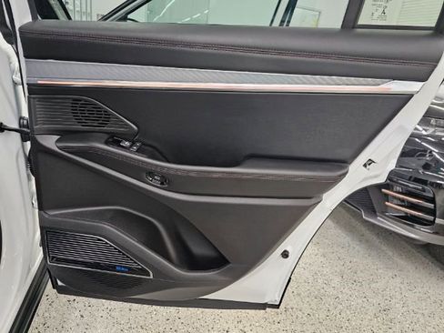 Used 2024 Jeep Wagoneer Launch Edition image 28