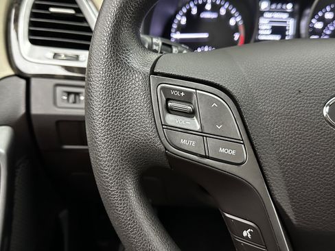 Used 2018 Hyundai Santa Fe Sport w/ 2.4L Value Package 02 image 19