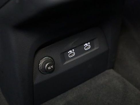 Used 2021 Audi e-tron Premium w/ Convenience Plus Package image 25