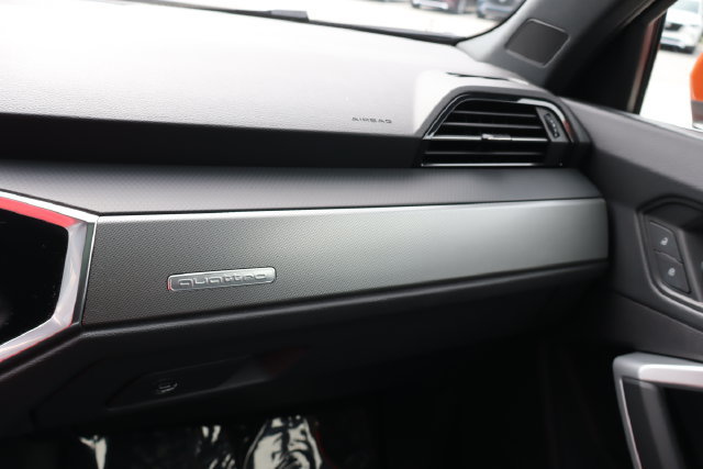 Used 2025 Audi Q3 2.0T Premium AWD/4WD image 33