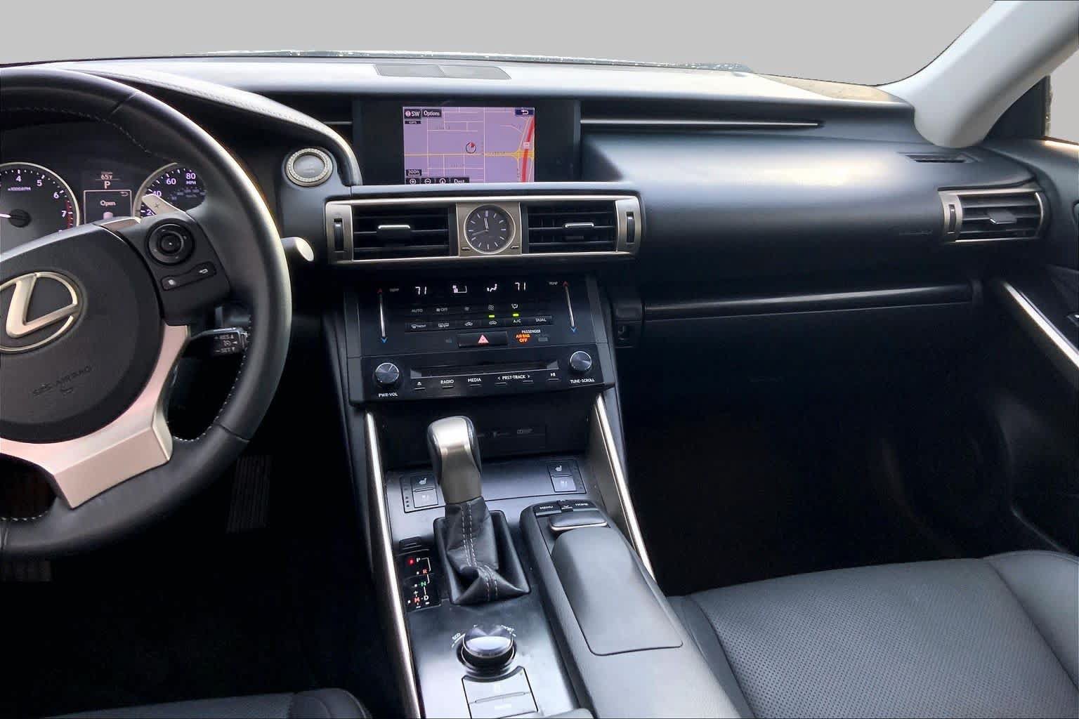 Used 2014 Lexus IS 250 w/ Navigation Package RWD image 7