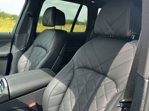 New 2026 BMW X5 xDrive40i w/ M Sport Package image 11