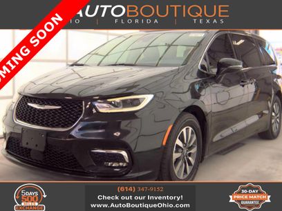 Used 2024 Chrysler Pacifica Limited