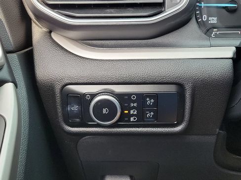 Used 2023 Ford Explorer XLT w/ Equipment Group 202A RWD image 16