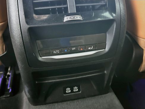 Used 2022 BMW X3 sDrive30i w/ Premium Package RWD image 28