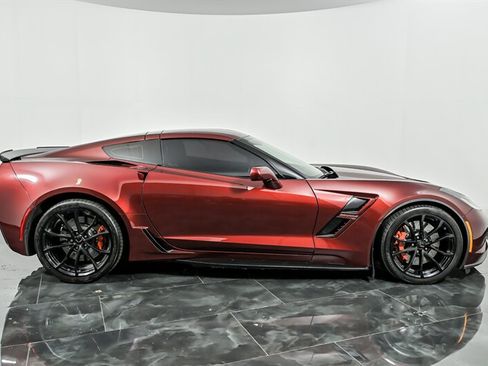 Used 2019 Chevrolet Corvette Grand Sport w/ Carbon Flash Badge Package RWD image 10