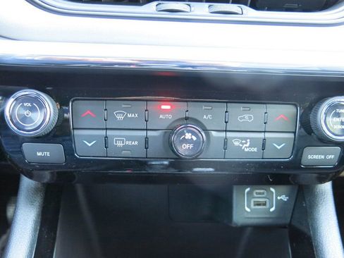 Used 2024 Jeep Compass Limited AWD/4WD image 29