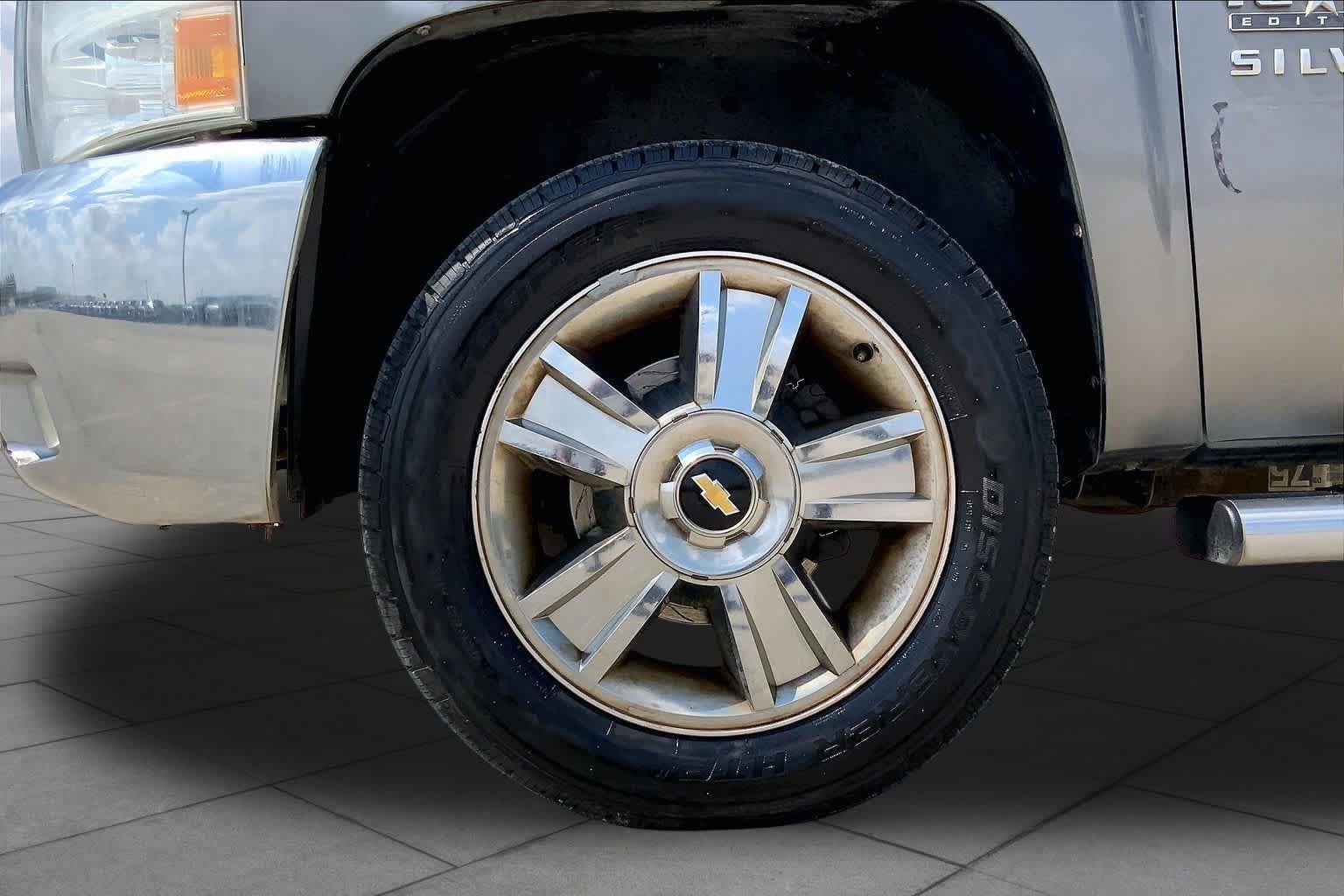 Used 2013 Chevrolet Silverado 1500 LT RWD image 11
