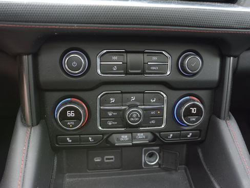 Used 2021 Chevrolet Tahoe RST w/ Luxury Package RWD image 22