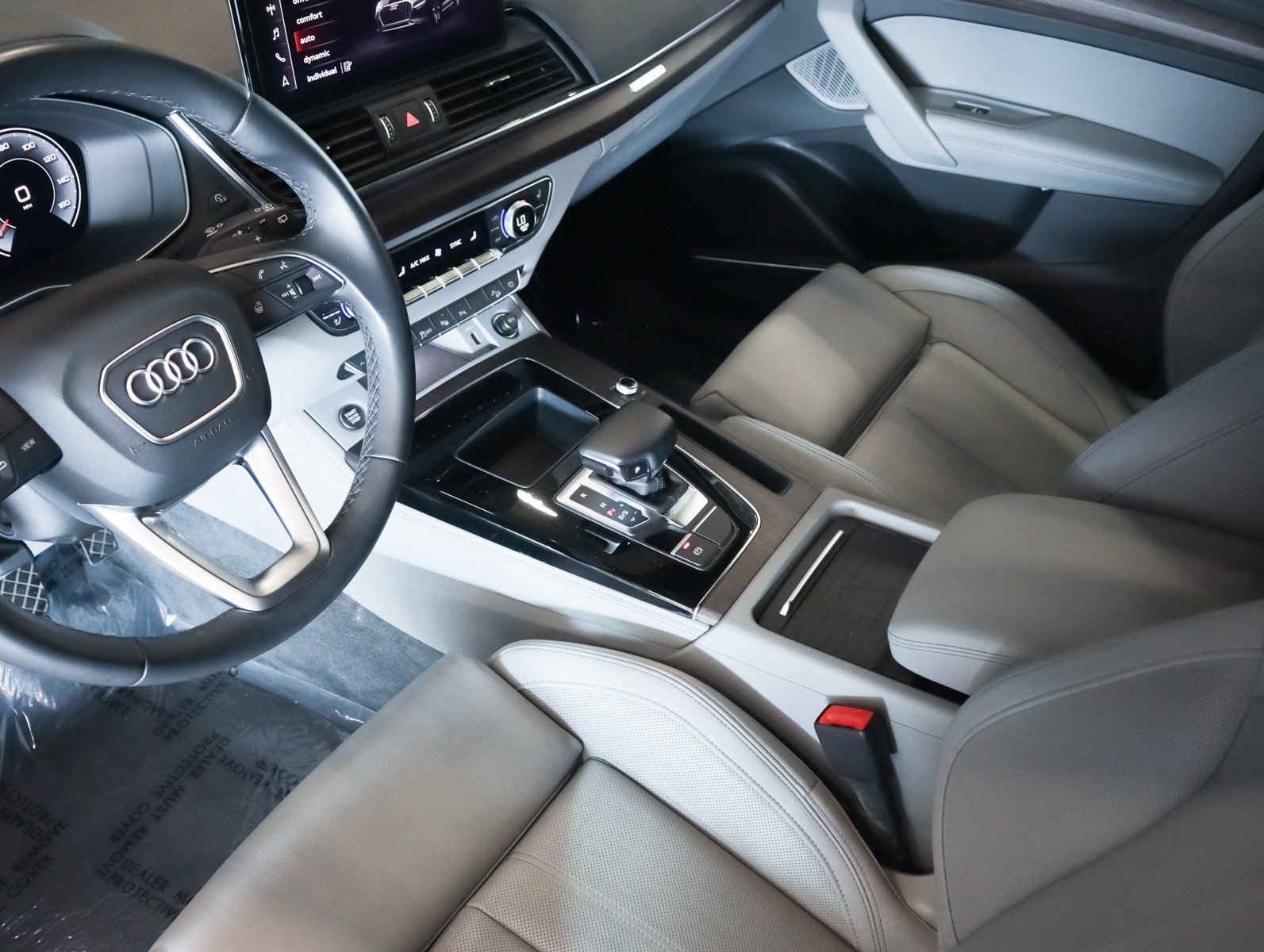 Used 2023 Audi Q5 2.0T Prestige w/ Prestige Package AWD/4WD image 19