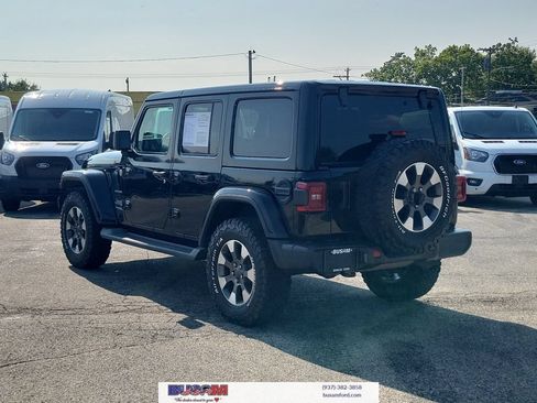 Used 2021 Jeep Wrangler Unlimited Sahara w/ Uconnect 4C Nav & Sound Group AWD/4WD image 3