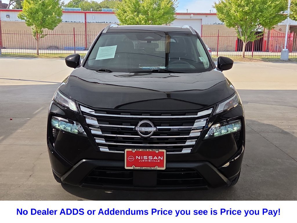 Used 2024 Nissan Rogue SV w/ SV Premium Package FWD image 3