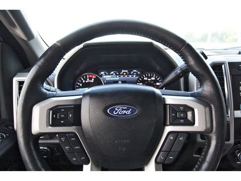 Used 2018 Ford F250 Lariat w/ Lariat Ultimate Package AWD/4WD image 15