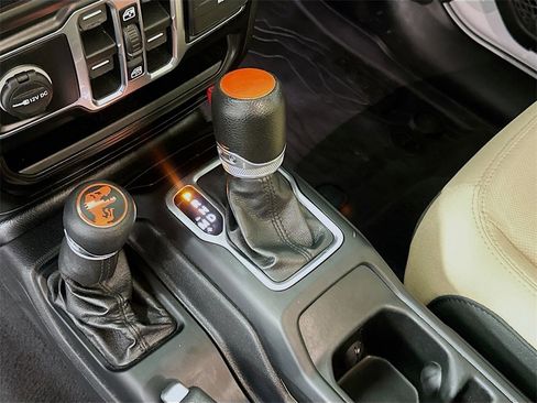 Used 2020 Jeep Gladiator Sport w/ Quick Order Package 24S image 18