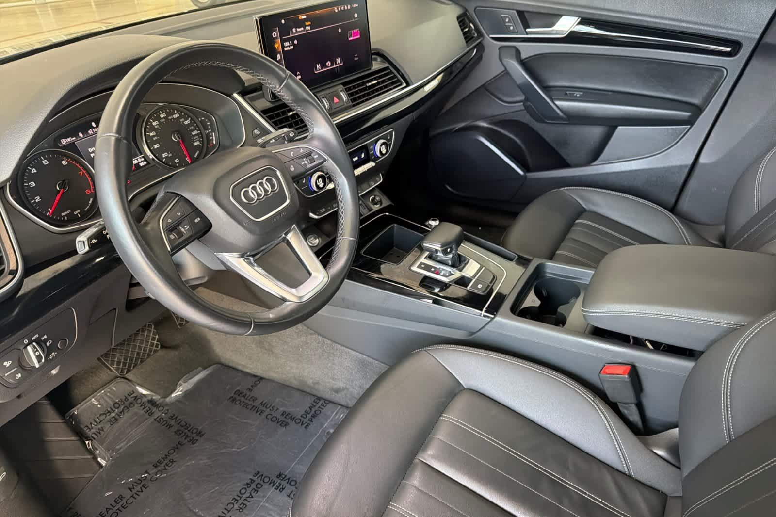 Used 2023 Audi Q5 2.0T Premium w/ Convenience Package AWD/4WD image 11