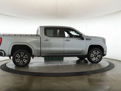 Used 2025 GMC Sierra 1500 AT4 w/ AT4 Preferred Package image 6