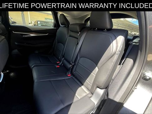 Certified 2025 INFINITI QX50 Pure image 18