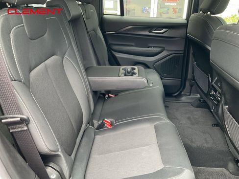 New 2025 Jeep Grand Cherokee Laredo X w/ Luxury Tech Group I image 21