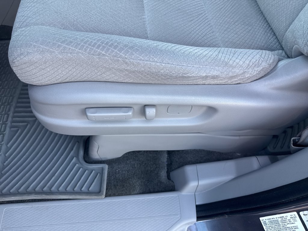 Used 2015 Honda Odyssey LX image 11