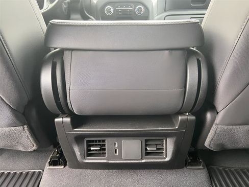 Used 2024 Chevrolet Silverado 1500 Custom image 19