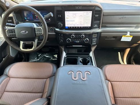 New 2025 Ford F350 King Ranch w/ FX4 Off-Road Package image 19