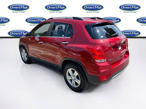 Used 2020 Chevrolet Trax LT w/ LT Convenience Package FWD image 5