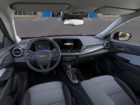 New 2026 Chevrolet Trax LT FWD image 15