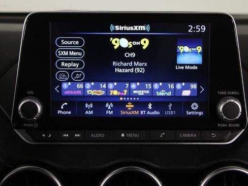 Certified 2022 Nissan Sentra SV FWD image 9