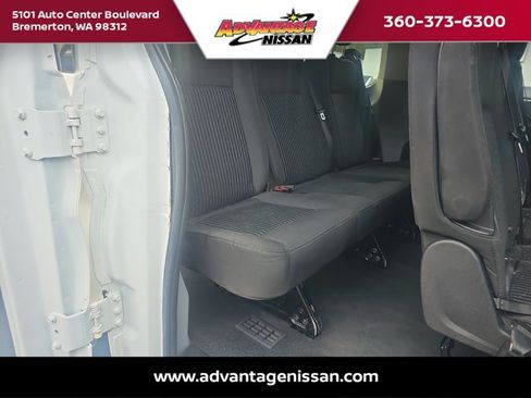 Used 2017 Ford Transit 150 XLT image 18