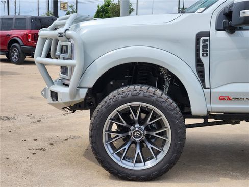 New 2025 Ford F250 Lariat w/ Lariat Ultimate Package image 6