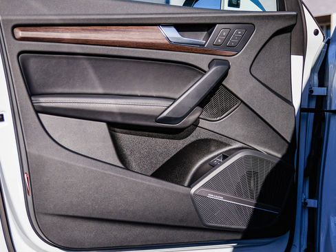 Certified 2023 Audi Q5 e Premium Plus w/ Premium Plus Package image 23