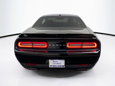 Used 2022 Dodge Challenger R/T image 6