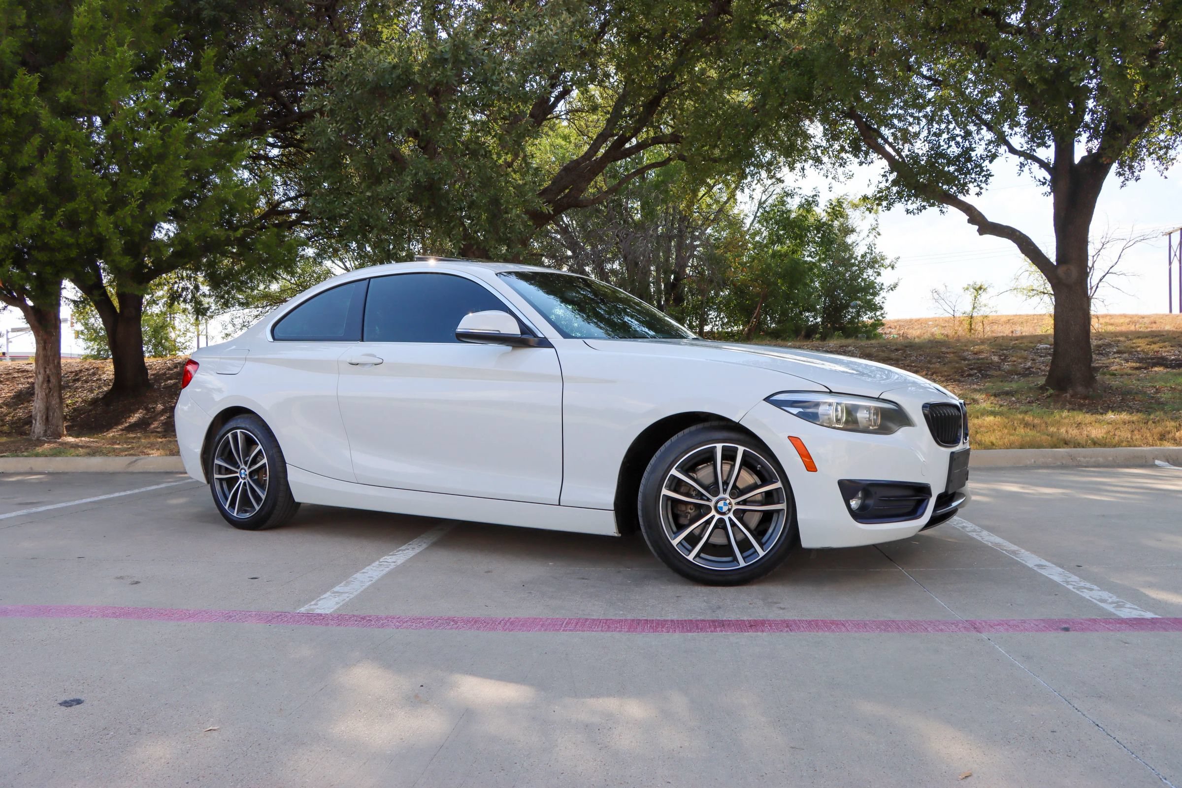 Used 2018 BMW 230i xDrive Coupe AWD/4WD image 1