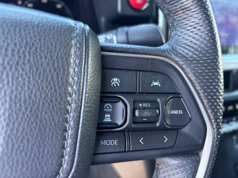 Used 2025 Toyota Tacoma TRD Sport w/ TRD Sport Premium Package AWD/4WD image 20