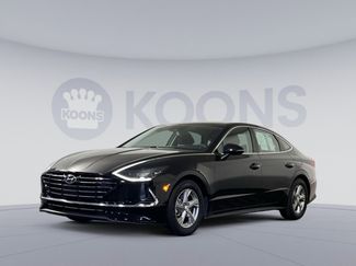 Used 2023 Hyundai Sonata SE image 1