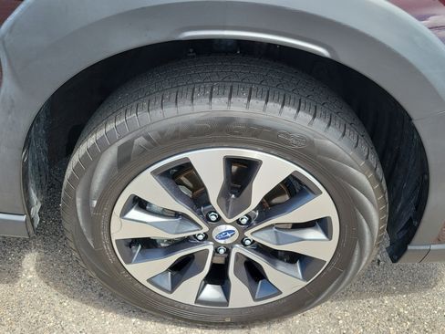 Certified 2024 Subaru Outback Touring AWD/4WD image 8