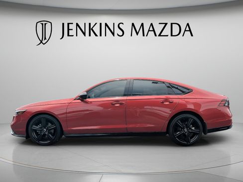 Used 2024 Honda Accord Sport image 5