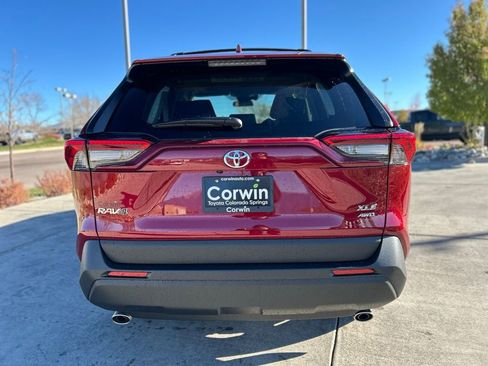 Used 2025 Toyota RAV4 XLE w/ Convenience Package image 6