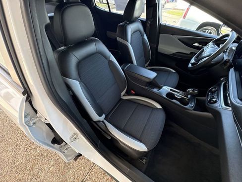 Certified 2024 Buick Envista Preferred image 27