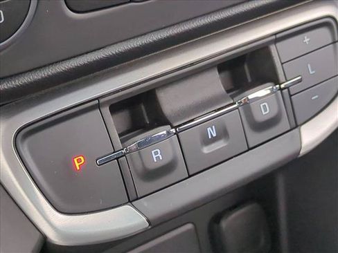 Certified 2024 GMC Terrain SLE w/ Driver Convenience Package FWD image 12