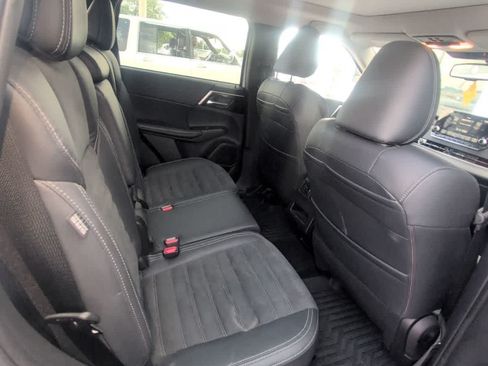 Used 2022 Mitsubishi Outlander SE FWD image 15