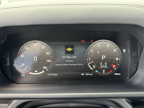 Used 2025 Land Rover Defender 130 V8 AWD/4WD image 19