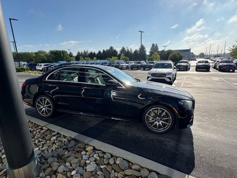 Used 2021 Mercedes-Benz E 450 4MATIC Sedan image 5