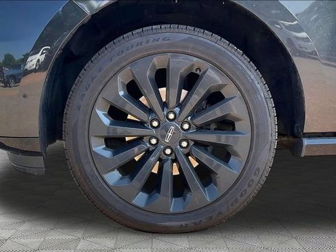 Used 2022 Lincoln Navigator L Reserve AWD/4WD image 23